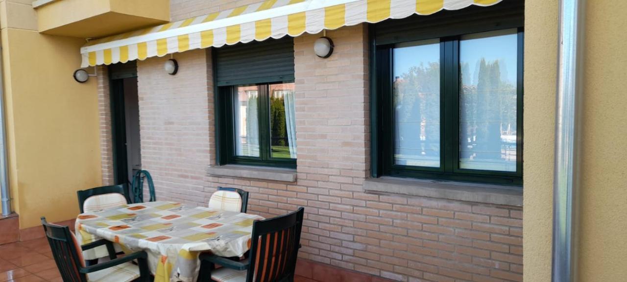 Monteperdido Jaca Appartement Buitenkant foto