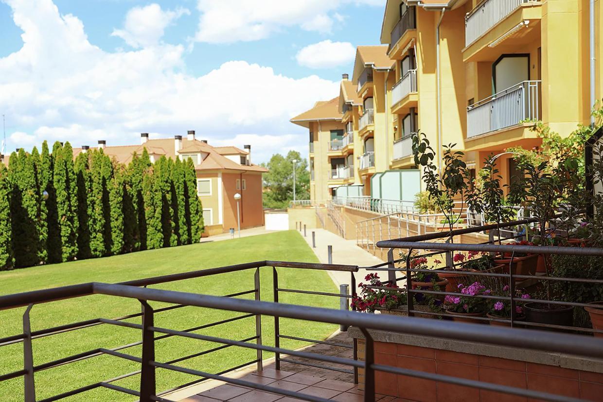 Monteperdido Jaca Appartement Buitenkant foto